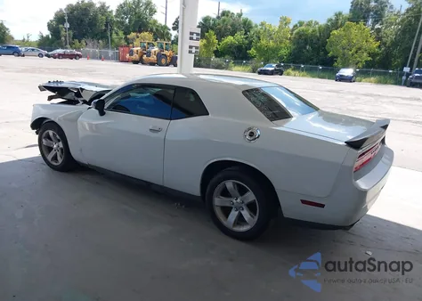 2013 Dodge Challenger Sxt z USA, uszkodzony, nr VIN 2C3CDYAG5DH648709